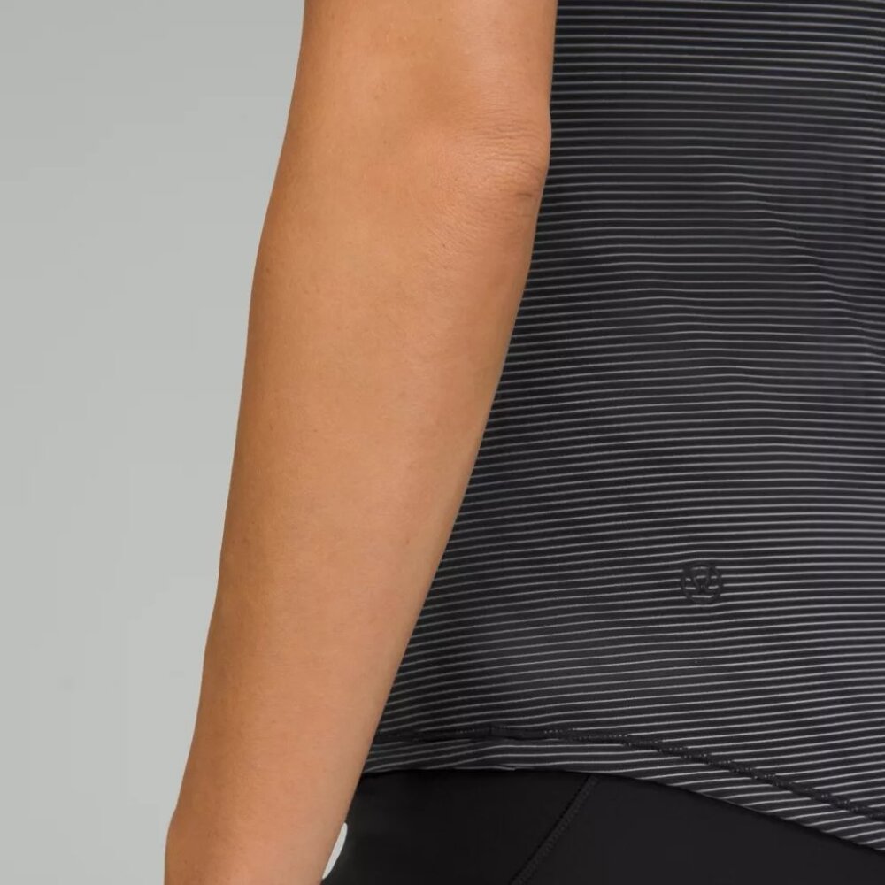 Base Pace Two-Toned Ribbed Tank Top - Picture 4 of 6